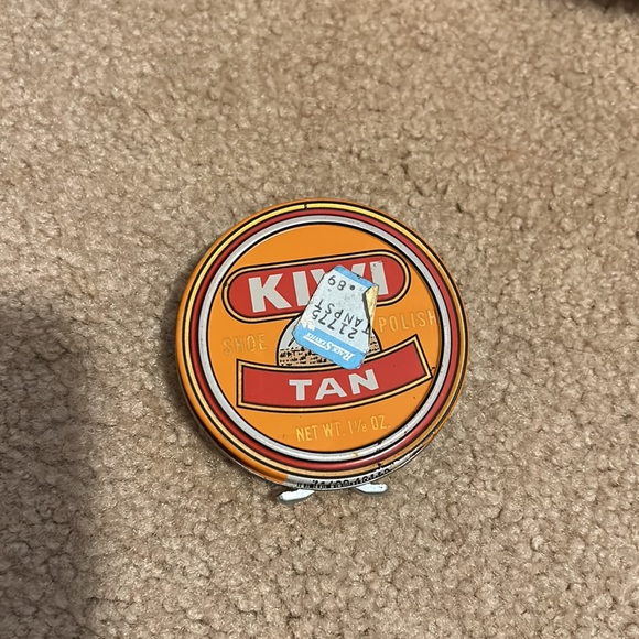 vintage shoe shine box with brushes over 50 years old - Picture 11 of 13